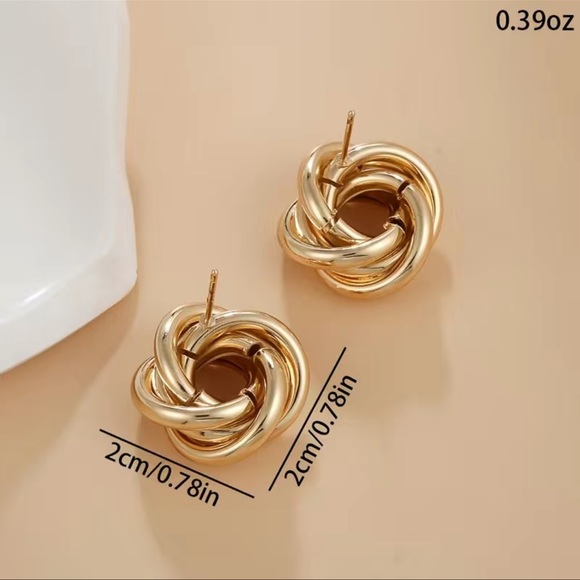 18K Gold-Plated Circle Love Knot Post Earrings - Picture 4 of 7